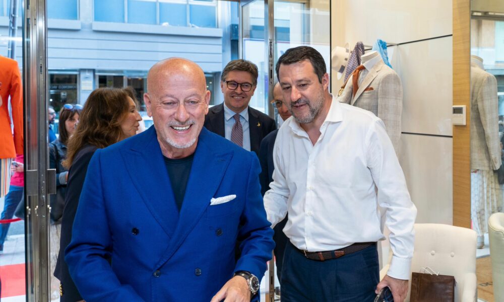 Domenico Vacca inaugura a Bari con Matteo Salvini