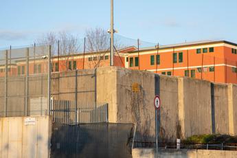 Milano, 2 detenuti evasi dal Beccaria: hanno scavalcato le recinzioni e raggiunto la metro