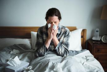 Influenza, virus cugini non mollano: 100mila casi a settimana
