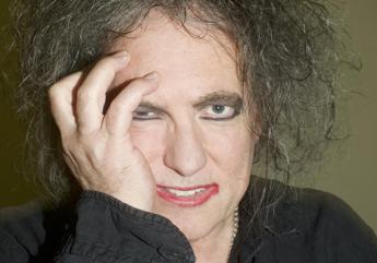 Robert Smith racconta il nuovo album dei Cure: “Volevo avesse un’atmosfera”