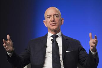 Bezos: “Se posso aiutare Trump, lo farò”