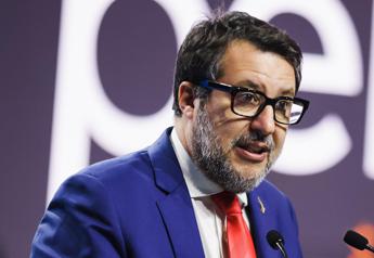 Esame di guida, Salvini: “Nel 2025 cambia, più pratica e meno crocette”