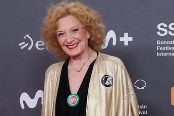 Morta Marisa Paredes, la musa di Pedro Almodovar aveva 78 anni