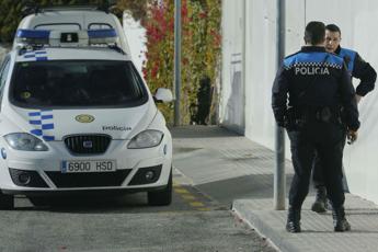 Omicidio risolto grazie a Google Maps, killer fotografato mentre carica cadavere in auto