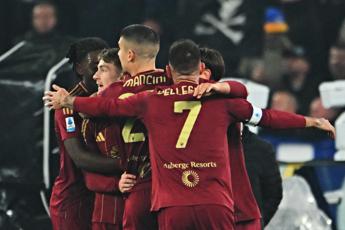 Roma Lazio 2 0, il derby è giallorosso: gol di Pellegrini e Saelemaekers