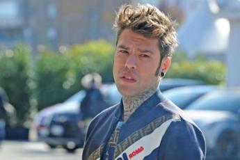 Sanremo, Parpiglia: “Fedez nella serata cover duetterà con Masini in ‘Bella Stronza’”