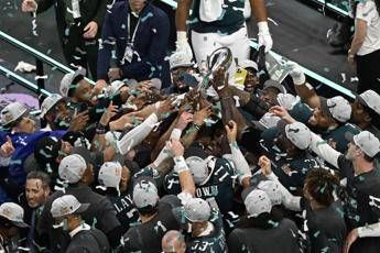 Philadelphia Eagles dominano i Kansas City Chiefs e vincono il Super Bowl