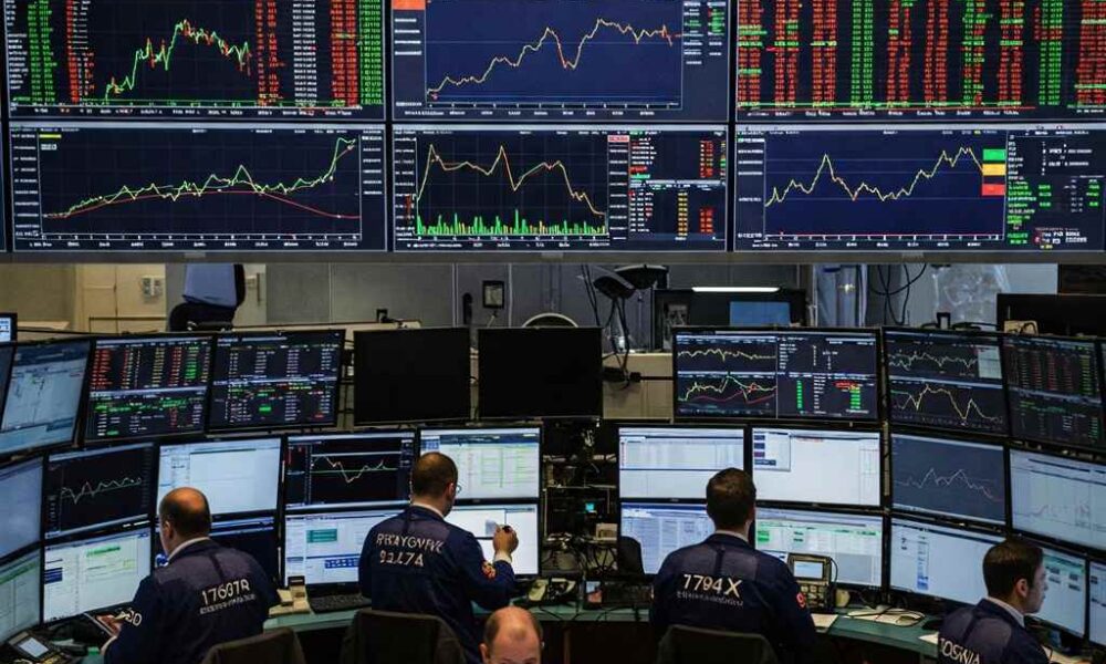 Borse europee, avvio di seduta all’insegna della cautela