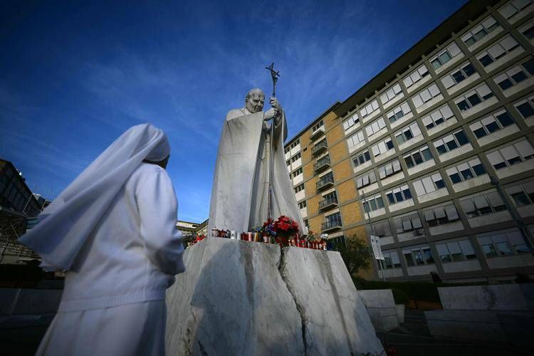 Papa ricoverato al Gemelli, tra oggi e domani si conoscerà reazione a nuova terapia