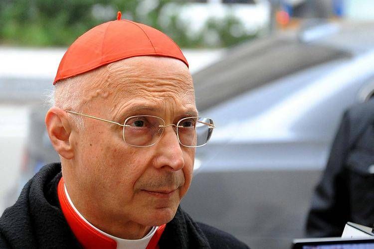 Papa, cardinal Bagnasco: “Dimissioni? Tormenti inutili, prego perché Francesco guarisca”