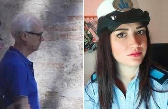 Vigilessa uccisa, un “contratto di sottomissione sessuale” tra Sofia e l’ex comandante Gualandi  