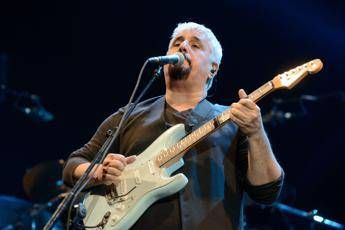 Pino Daniele, il ricordo della moglie: “Ci manchi in ogni istante”  