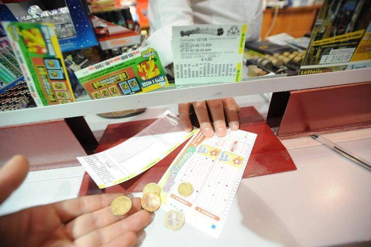 SuperEnalotto: Roma festeggia un jackpot da record